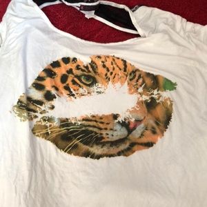 Myth T-shirt. Tiger lips with lace shoulders.